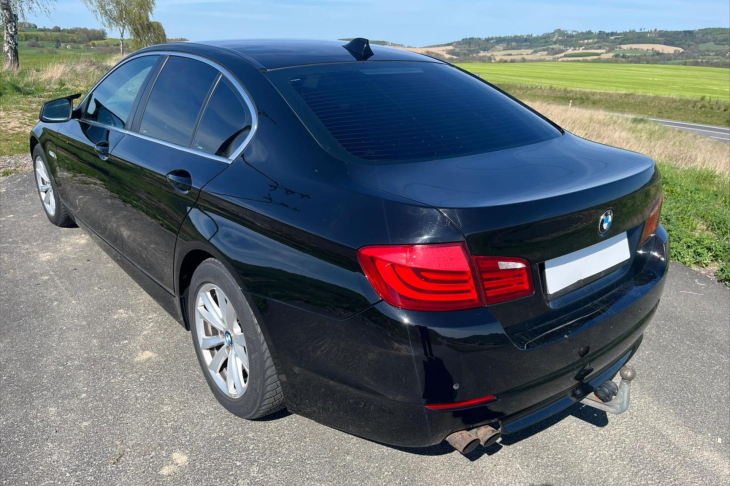 BMW Řada 5 2.0 520d 135kW STK 02/2028