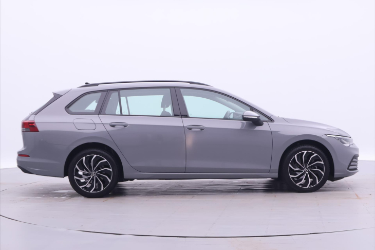 Volkswagen Golf Variant 1,5 TSI 96kW Life CZ DPH
