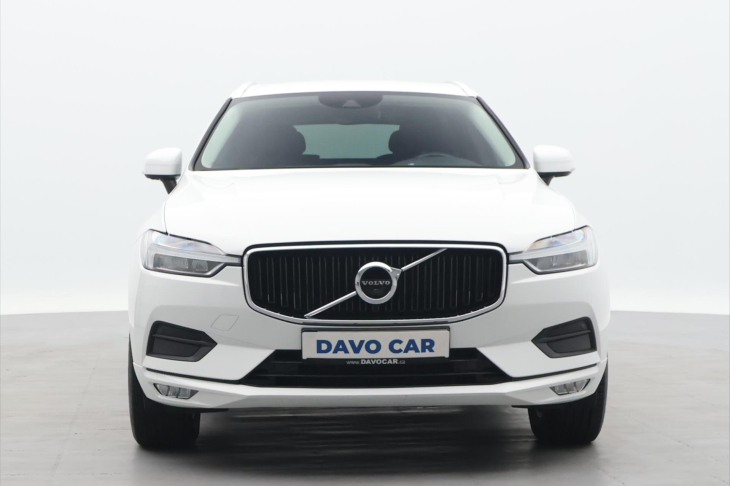 Volvo XC60 2,0 B4 145kW AWD Momentum CZ DPH
