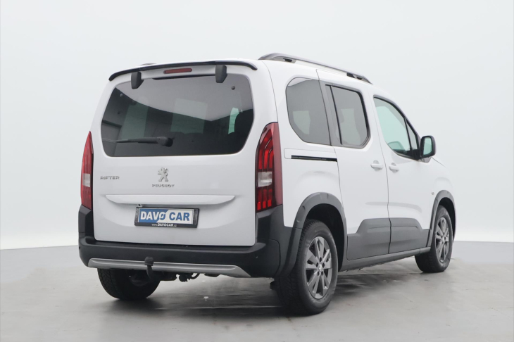 Peugeot Rifter 1,5 HDi 130k Allure tažné DPH