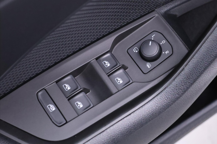 Škoda Octavia 2,0 TDI CZ Ambition LED DPH