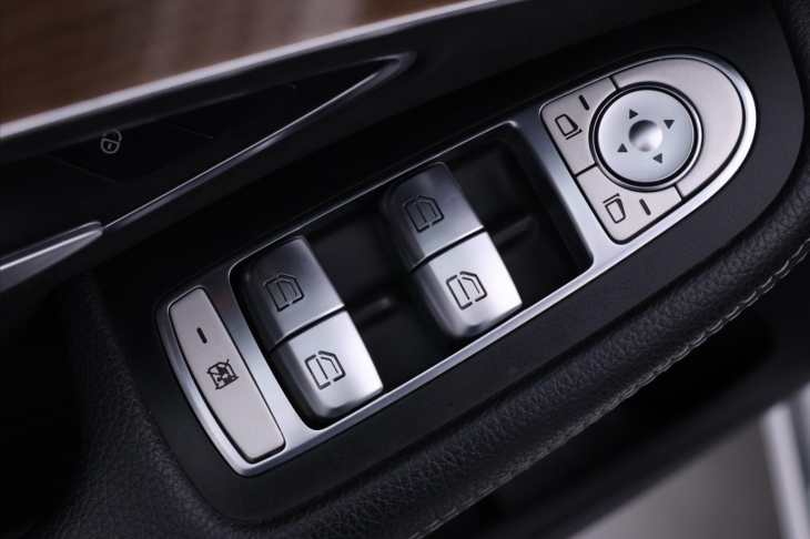 Mercedes-Benz Třídy C 2,2 250d 150kW Aut. LED