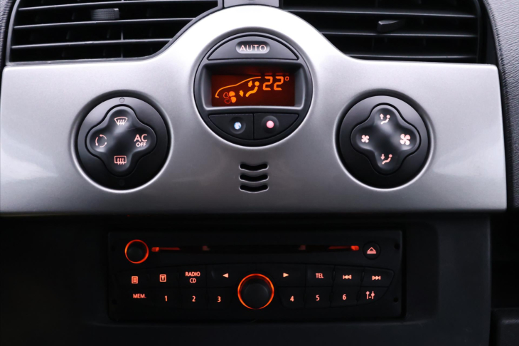 Renault Kangoo 1,5 DCI 80kW Aut.klima Navi CZ