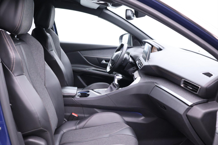 Peugeot 3008 1,2 PT 96kW GT- Line