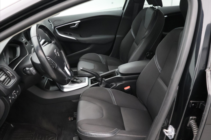 Volvo V40 2,0 D2 Drive-E Aut Momentum