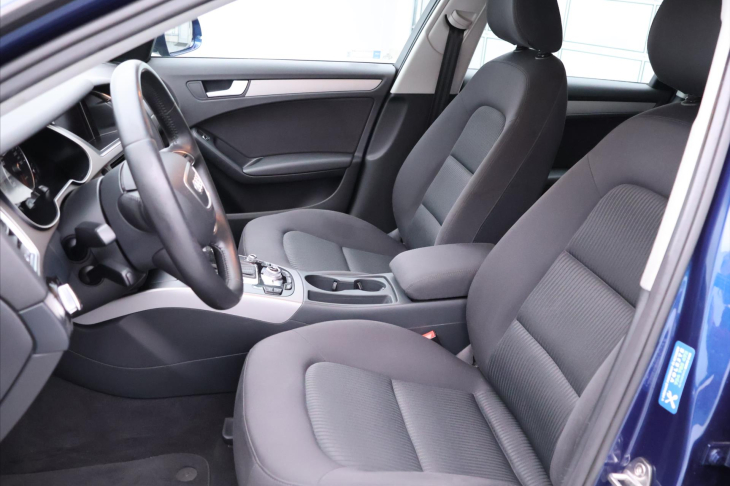 Audi A4 2,0 TDI 110kW Aut. CZ Xenon