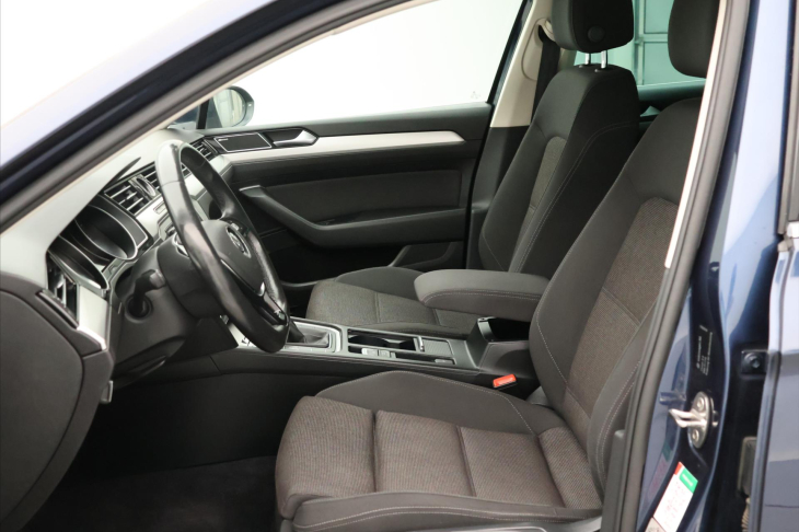 Volkswagen Passat 2.0 TDI 110kW Comfortline