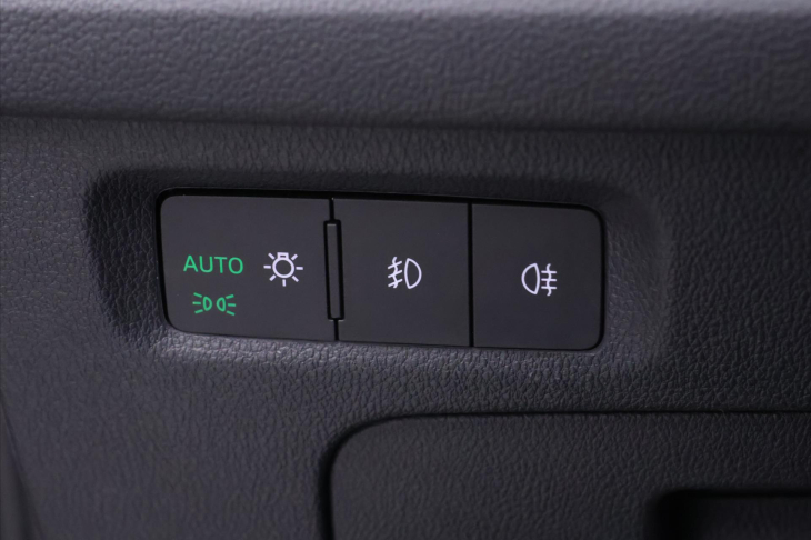 Škoda Octavia 2,0 TDI 85kW Ambition Tempo CZ