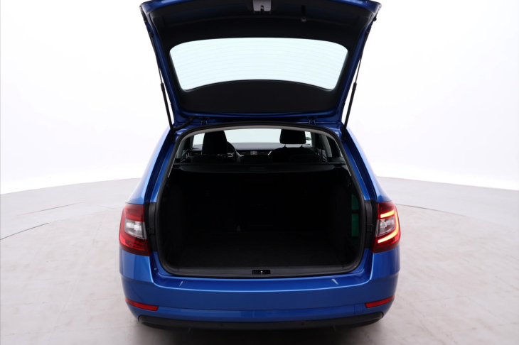 Škoda Octavia 2,0 TDI 110kW Style DSG CZ