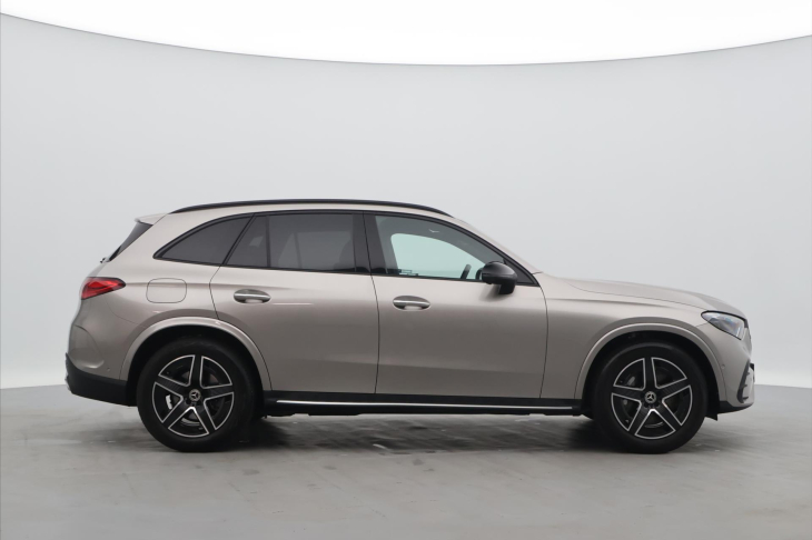 Mercedes-Benz GLC 2,0 300 4Matic AMG CZ 1Maj