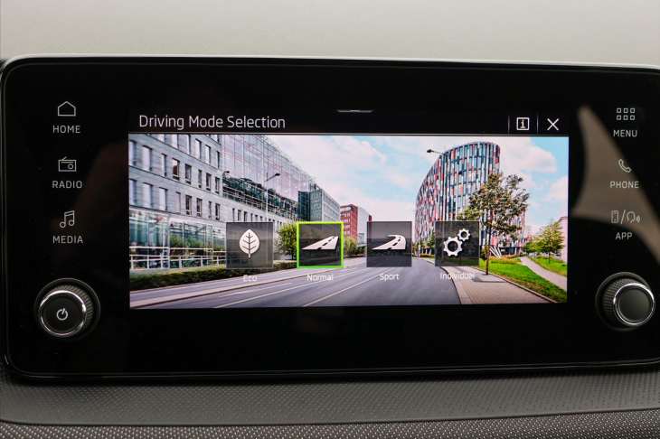 Škoda Fabia 1,0 TSi DSG Edice 130let DPH