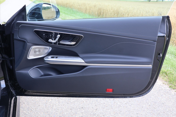 Mercedes-Benz CLE 2,0 300 4Matic AMG Premium Plus