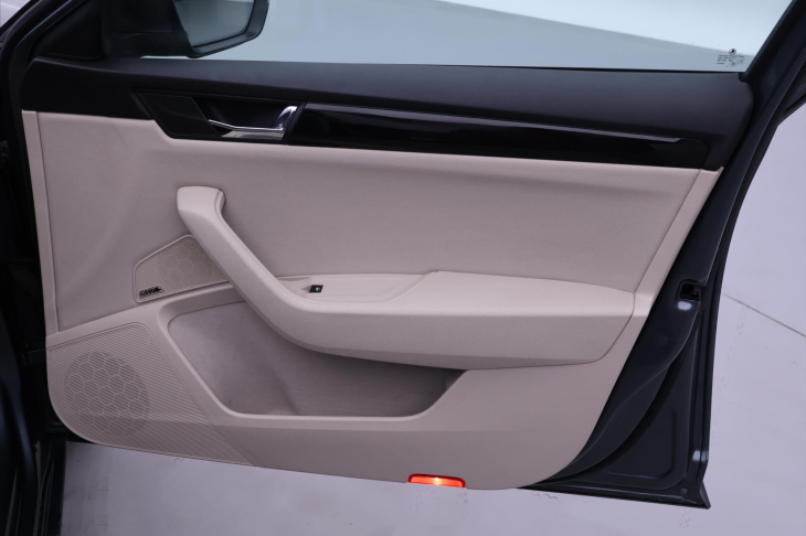 Škoda Superb 2,0 TSI 206kW DSG 4x4 CZ L&K