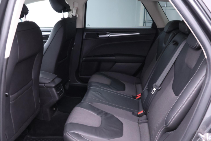 Ford Mondeo 2,0 TDCi 155kW Aut. Titanium