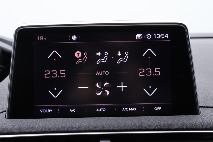 Peugeot 5008 2,0 HDI 110kW GT line LED Navi
