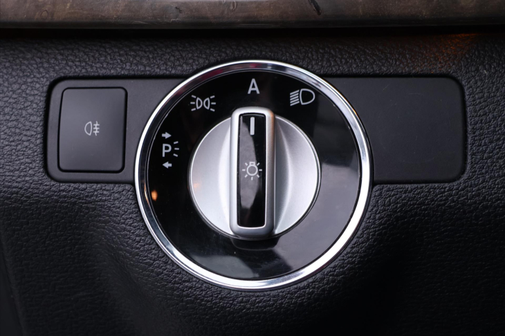 Mercedes-Benz Třídy E 3,0 350CDI 170kW Automat Navi