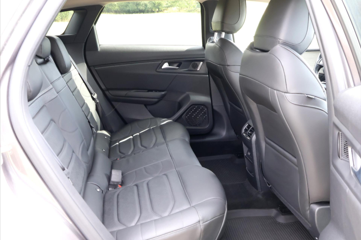 Citroën C5 X 1,6 PT 180k CZ Exclusive DPH