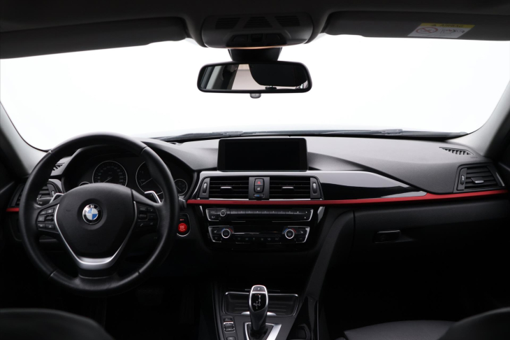 BMW Řada 3 3,0 330d 210kW Aut. xDrive