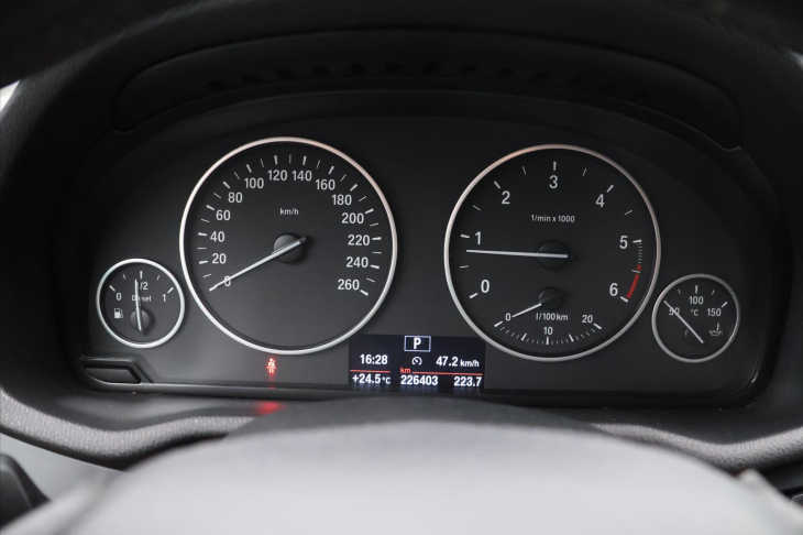 BMW X3 2,0 20d xD 135kW Aut. CZ Tažné
