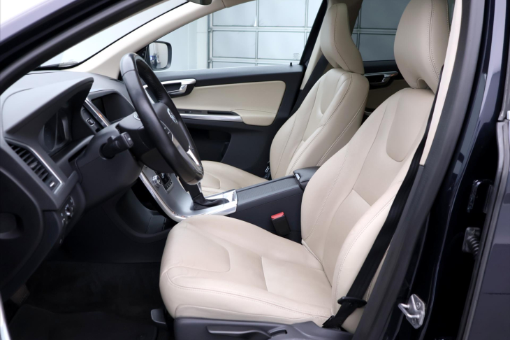 Volvo XC60 2,0 D3 110kW Aut. Momentum