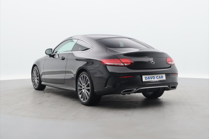 Mercedes-Benz Třídy C 2.0 300d 180kW 4Matic CZ DPH