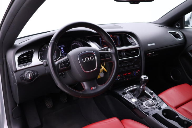 Audi S5 4,2 FSI quattro 260kW Kůže