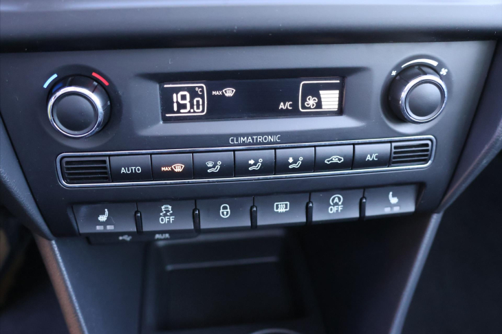 Škoda Rapid 1,2 TSI 77kW Style Plus Xenon