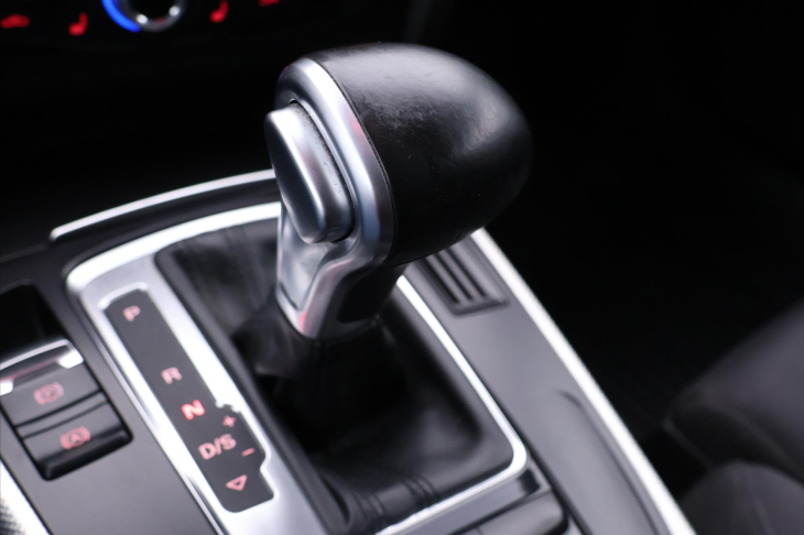 Audi A4 2,0 TDI Quattro S-line S-tronic