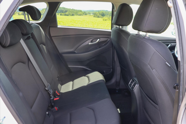 Hyundai i30 1.6 CRDi Automat CZ Style LED