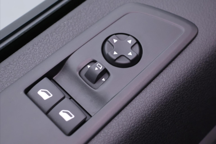 Opel Zafira 2,0 CDTi 130kW 8-míst CZ DPH L2 Life