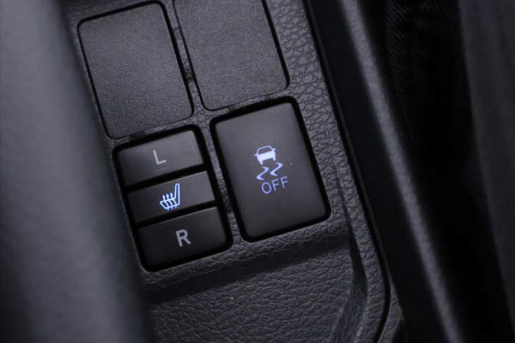 Toyota Yaris 1,5 VVT-i 82kW Aut.klima 1.Maj