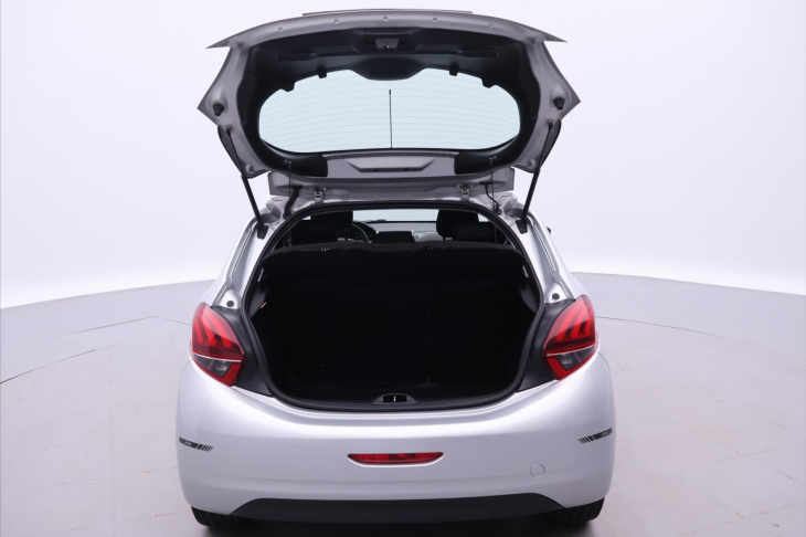 Peugeot 208 1,2 PureTech 60kW CZ Active