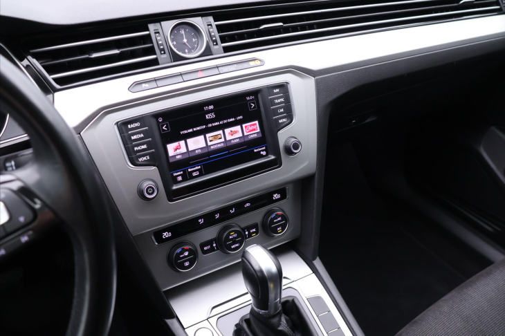 Volkswagen Passat 1,4 TSI 110kW DSG Comfort LED