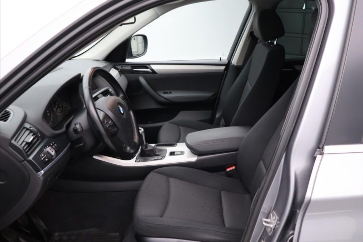 BMW X3 2,0 xDrive 135kW Aut.klima 20d