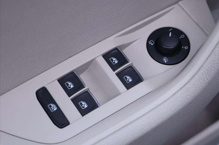 Škoda Superb 2,0 TSI 206kW DSG 4x4 CZ L&K