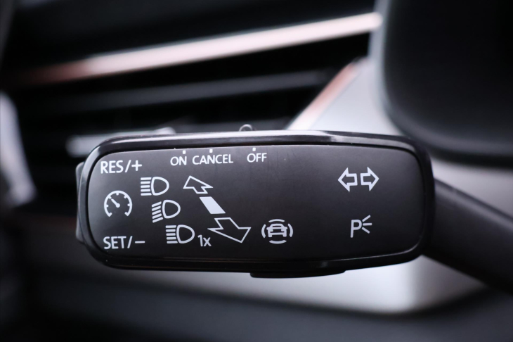 Škoda Scala 1,0 TSI DSG Style CZ DPH 1.Maj