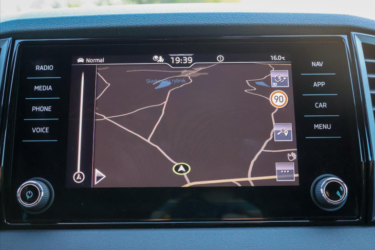 Škoda Karoq 2,0 TDI 4x4 DSG Sportline DPH