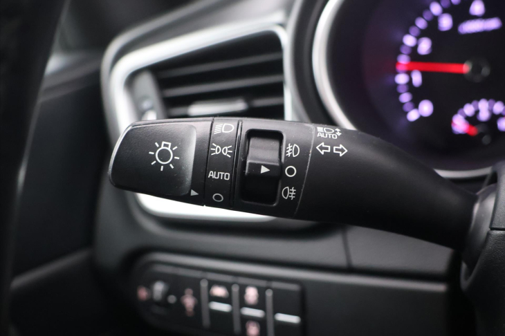 Kia Ceed SW 1,5 T-GDI 118kW TOP DCT CZ