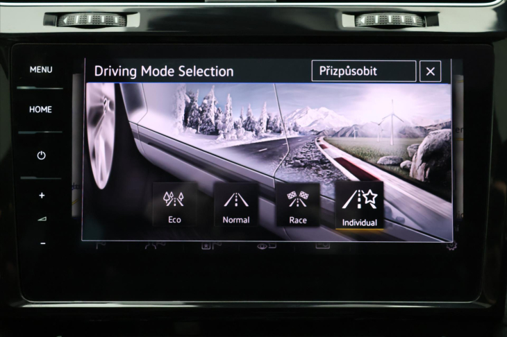 Volkswagen Golf 2,0 TSI R 228kW 4Motion Panorama