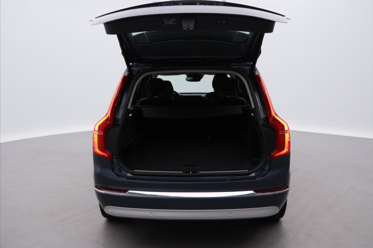 Volvo XC90 2,0 B5 173kW AWD LED CZ Kuže