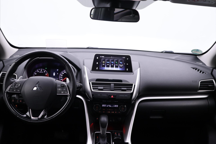 Mitsubishi Eclipse Cross 1,5 T-MIVEC 120kW Aut. Kůže