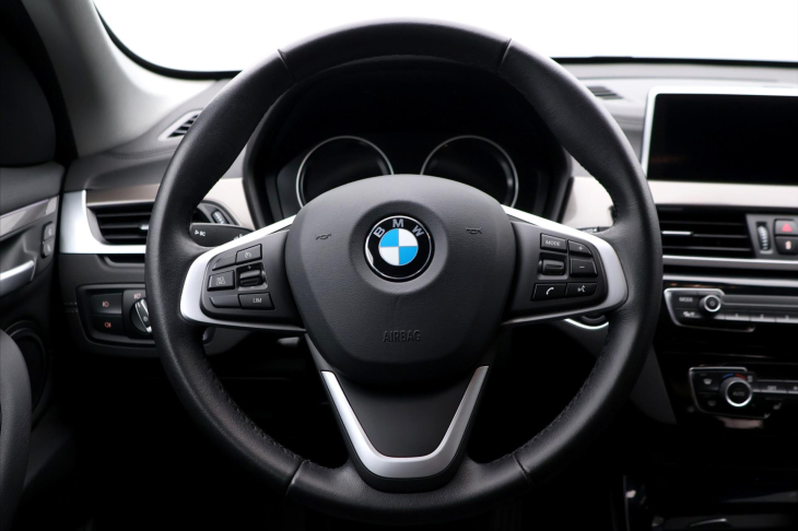 BMW X1 2.0 18d sDrive 110kW CZ