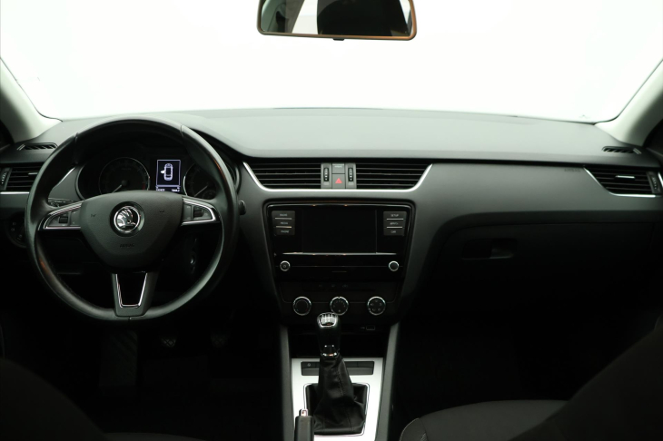 Škoda Octavia 1.6 TDI 85kW Ambition CZ