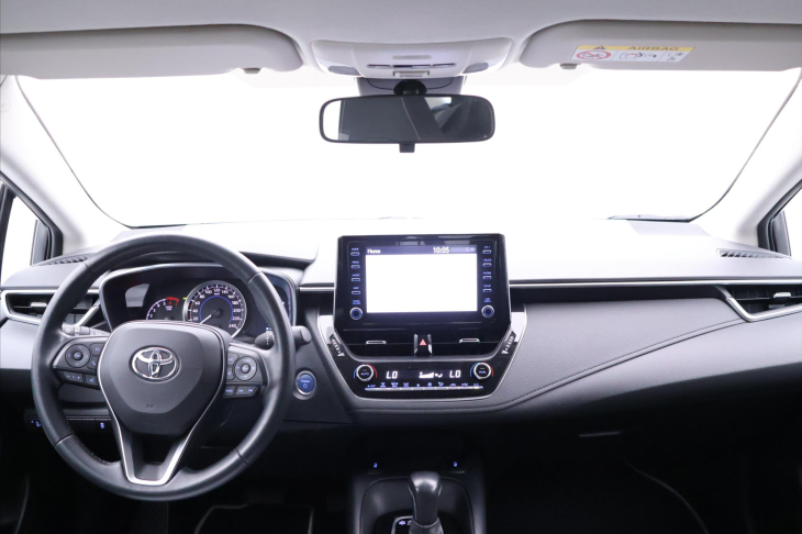 Toyota Corolla 1,8 HB Active Aut. DPH CZ 1.Maj.