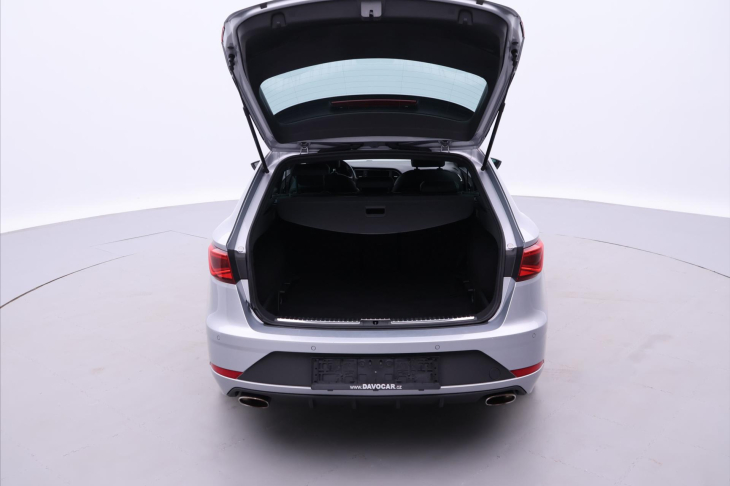 Seat Leon 2,0 TSI Cupra 221kW 4Drive DSG