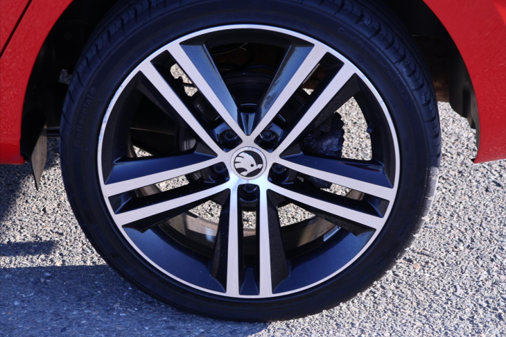 Škoda Rapid 1,2 TSI 77kW Style Plus Xenon