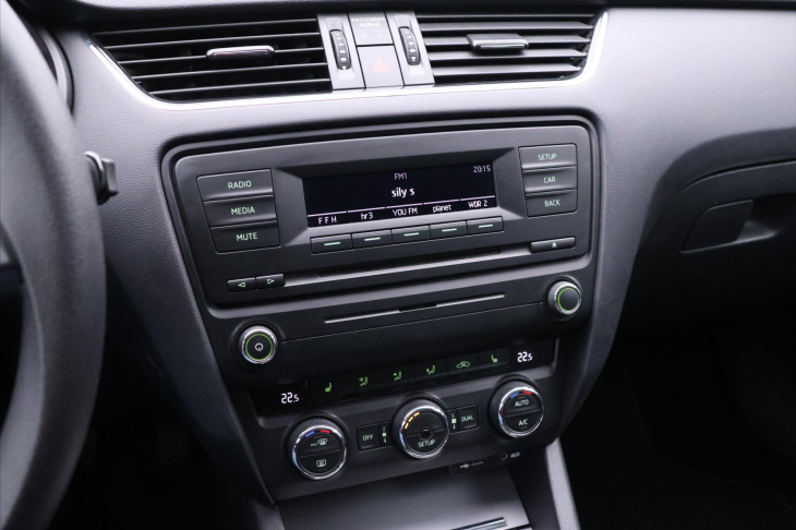 Škoda Octavia 1,4 TSI 103kW DSG Klima Xenon