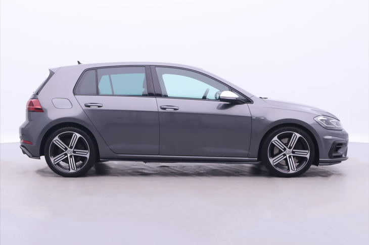 Volkswagen Golf 2,0 TSI R 228kW 4Motion Panorama
