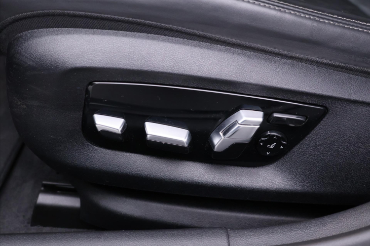 BMW Řada 5 3,0 530d xDrive 210kW Aut.