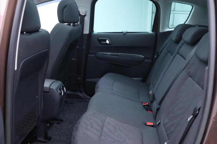 Peugeot 3008 2,0 HDI 120kW Aut. Allure Navi